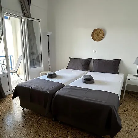 Kamara In Naousa (Paros)